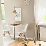 Апартаменты Happy House *
